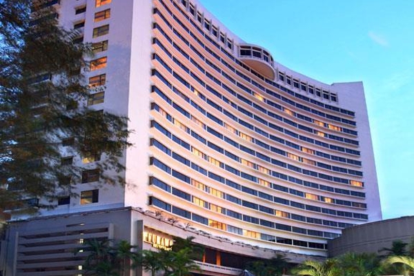 Hotel Furama Riverfront